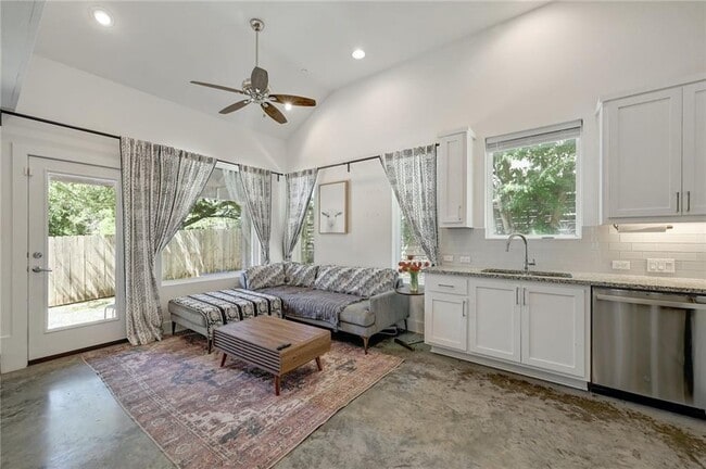 Photo - 3514 Clawson Rd
