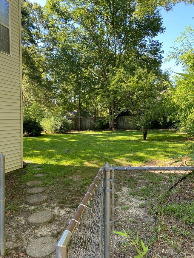 Photo - 208 Standifer Ave