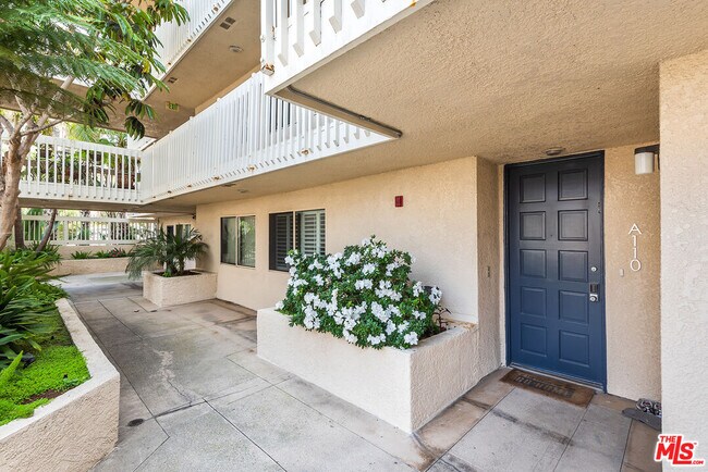 7301 Vista Del Mar Unit A110