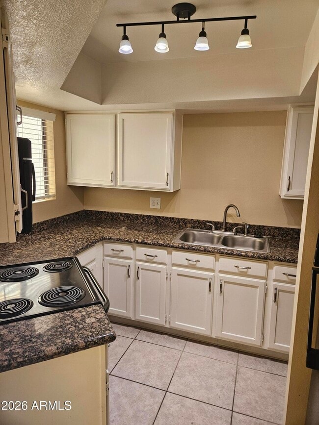 Photo - 935 N Granite Reef Rd