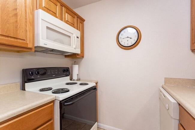 Photo - Lakeview Apartments