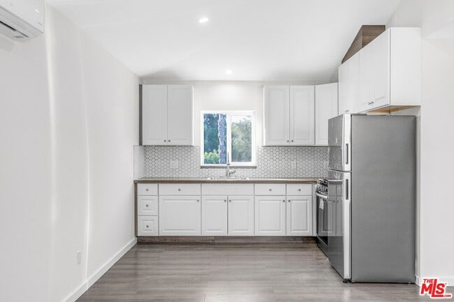 Photo - 3509-3504 Kinney St Casa