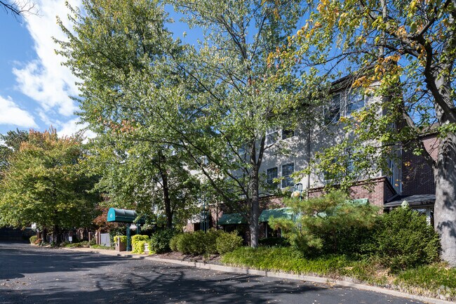 Photo - Pacific Place