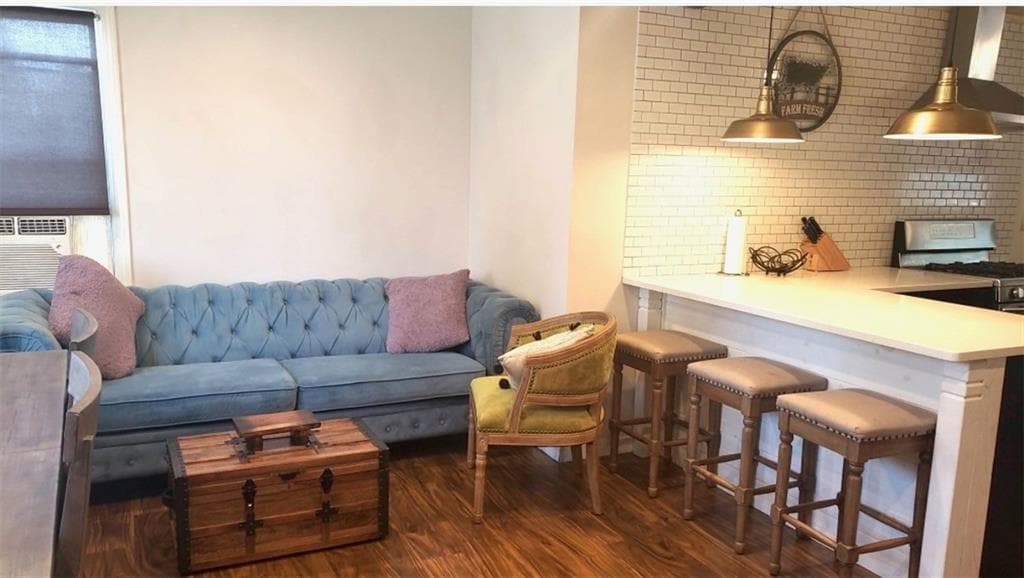 Photo - 124 Prentice Ave