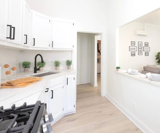 Photo - 838 Park Ave