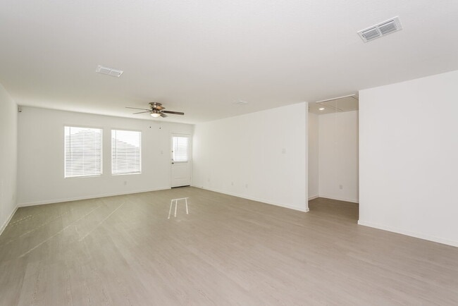 Photo - 1820 Javelina St