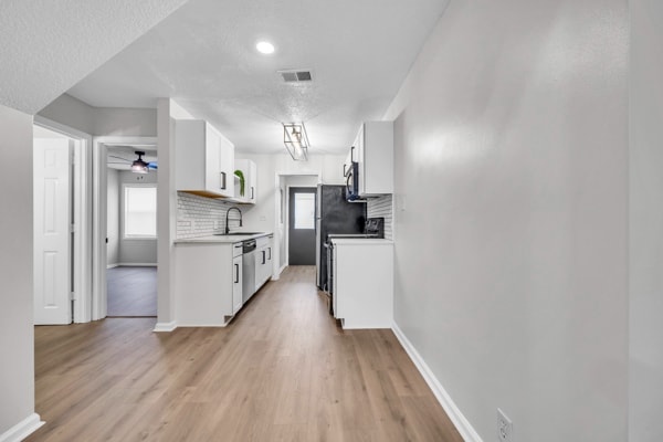 Photo - 801 Burcale Rd Unidad E2