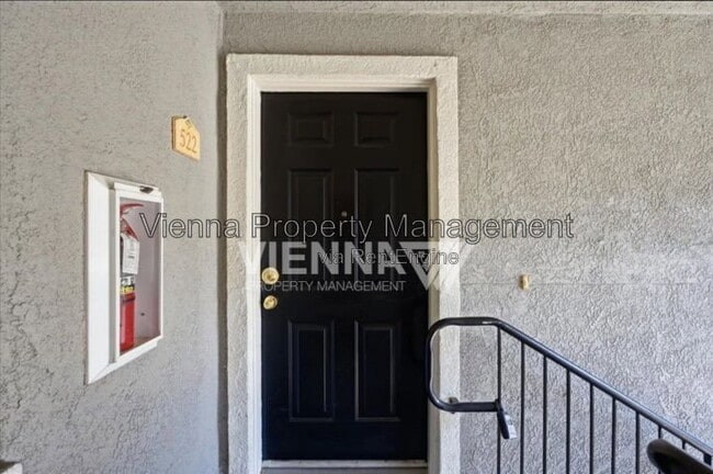 Photo - 885 Halidon Way