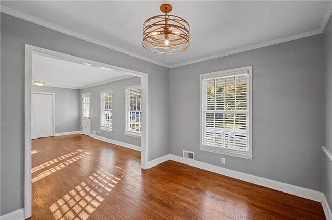 Photo - 2857 Fontainebleau Dr