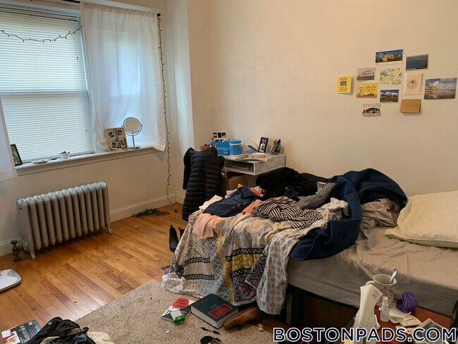 Photo - 27 Egremont Rd Unit 2