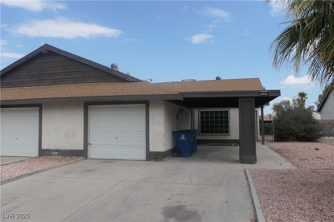 Building Photo - 4398 Bramblewood St