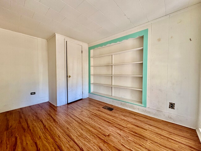 Photo - 516 Northwest Ave