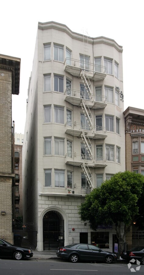 Photo - 444 Hyde St Apartments