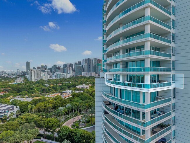 Photo - 2127 Brickell Ave Unit 2005