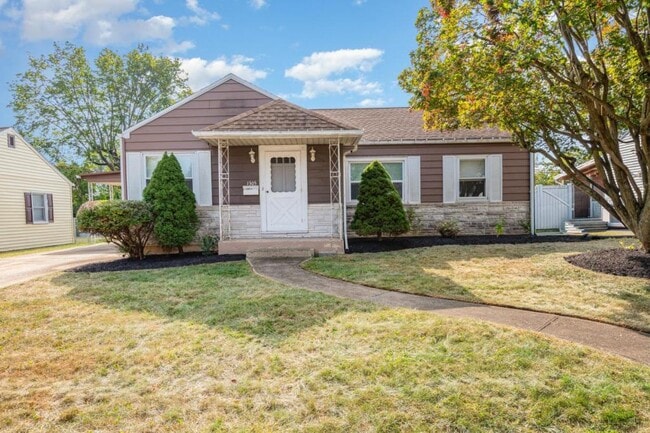 Building Photo - 1305 Warwick Rd Rental