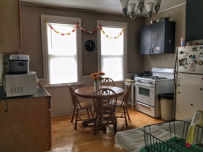 Photo - 3238 N Bartlett Ave