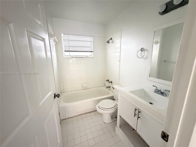 Photo - 2224 Pierce St Unit 26