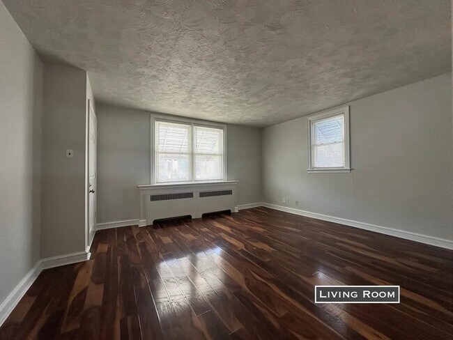 Photo - 4401 Oakmont St