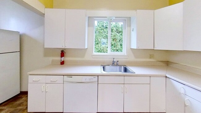 Photo - 4 Bedroom 1 Bath Home near WWU