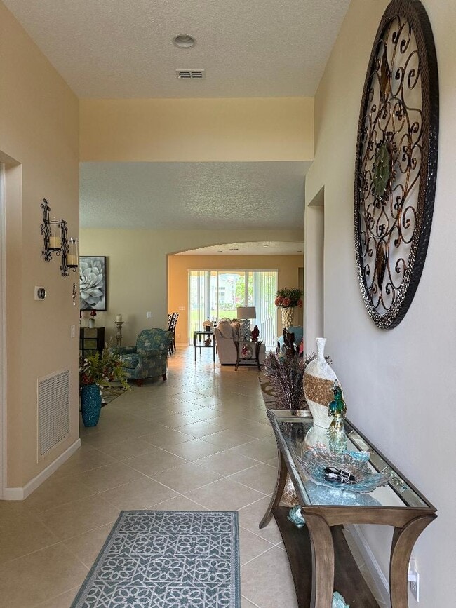 Photo - 12091 SW Bennington Cir
