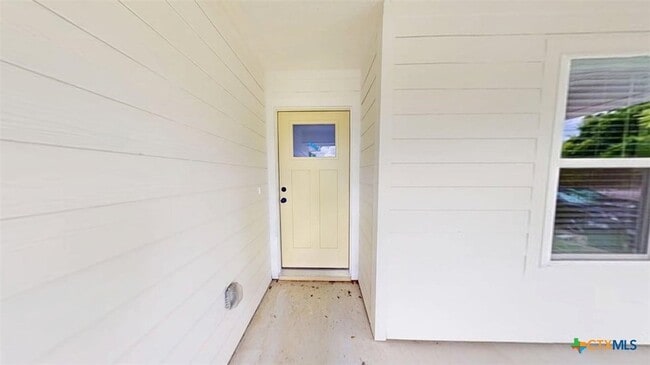 Photo - 209 Elbert Ln