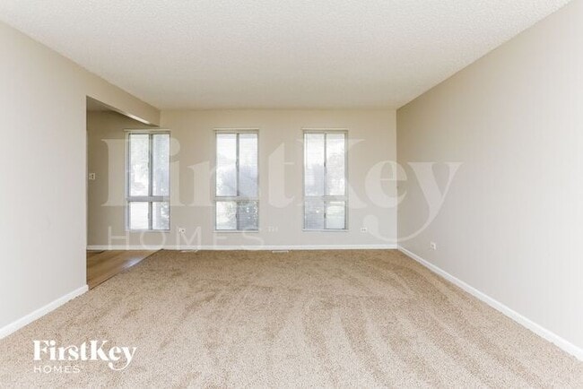 Photo - 3390 Windsor Ln