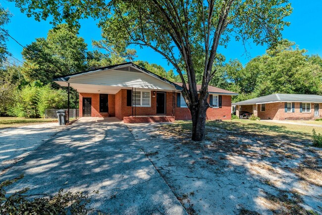 Building Photo - Updated 3 bed/2 bath home for lease in Old...