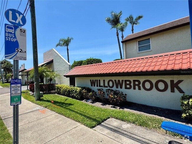 Building Photo - 1100 E Bay Dr Unit 3 Rental