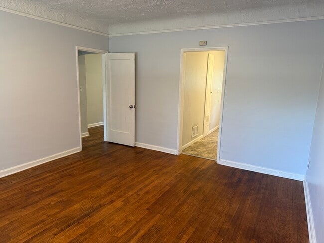 Photo - 1500 North Jarrett Street Unit 1500 N Jarrett