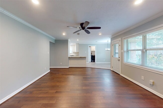 Photo - 5850 Braesheather Dr