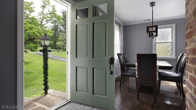 Photo - 1496 Washington Valley Rd