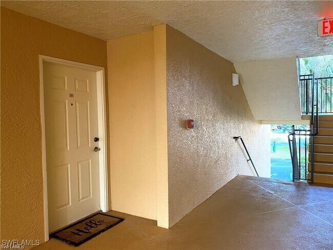 Building Photo - 8754 River Homes Lane Unit 8203