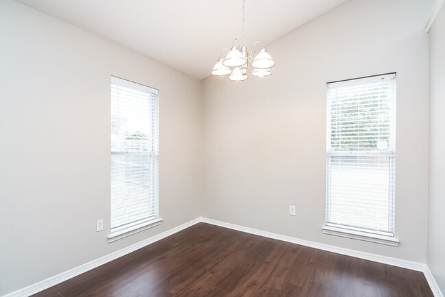 Photo - 10102 Williford Dr