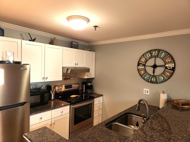 Photo - 131 Lake St Unit 228