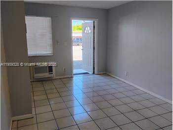 Photo - 4020 Funston St Unidad 3