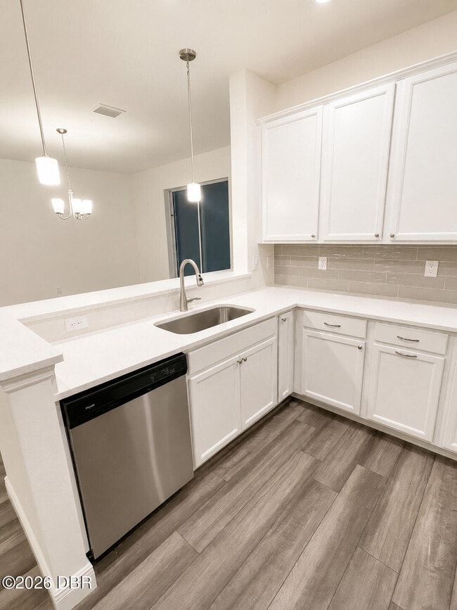 Photo - 22 Oakleaf Way