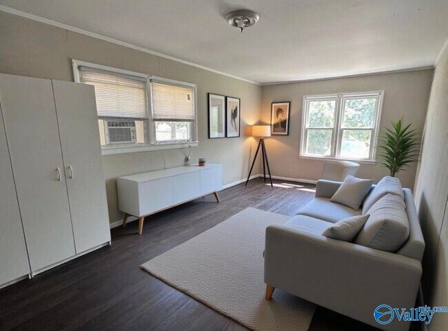 Photo - 2502 Hill St NW