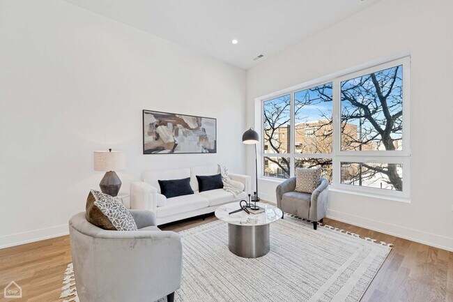 Photo - 2127 W Madison St Unit 409