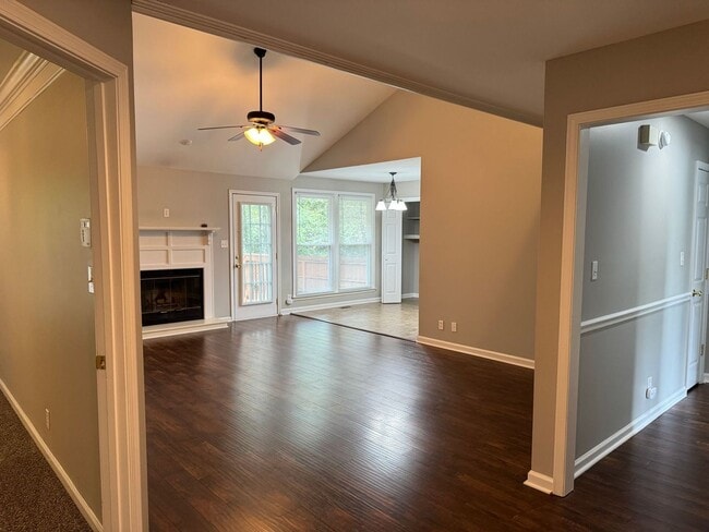 Photo - Sango! Partial Brick home with 3 bedrooms,...