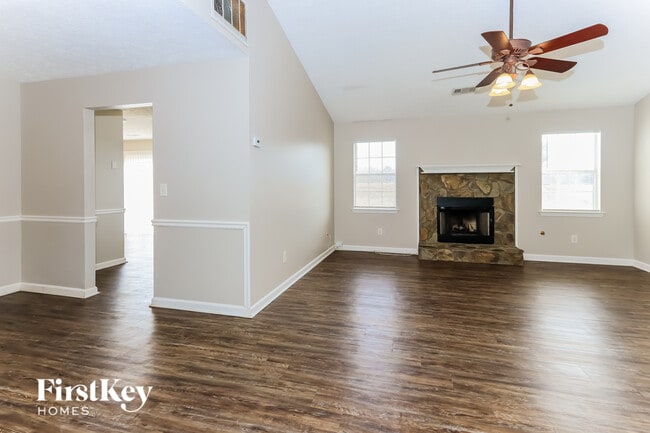 Photo - 128 Greenleaf Dr