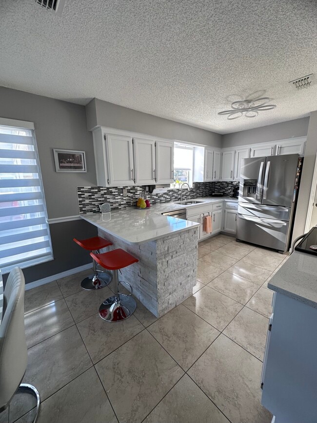 Photo - 2371 Kirkwall St