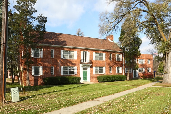 Building Photo - Bradley Apartments
