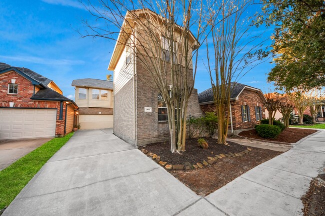 Building Photo - 21611 Shallow Glen Ln