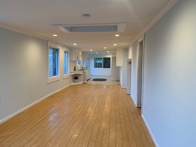 Photo - 1418 Bingham Ave