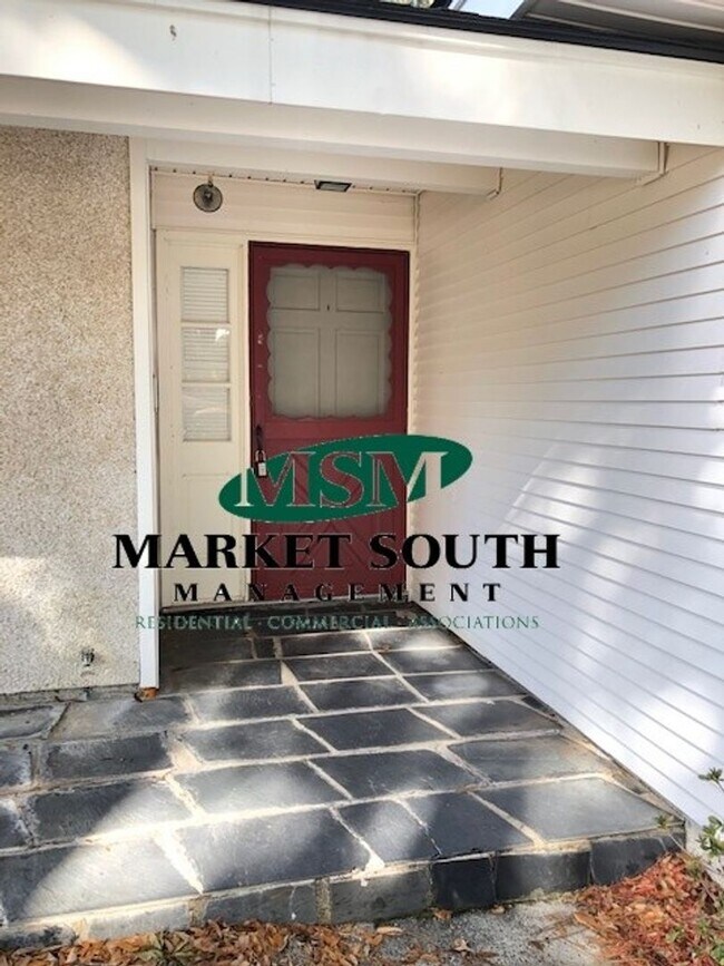306 Sandy Springs Rd