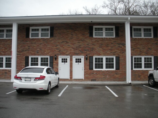 2 bedroom/1.5 bath Townhouse Kingsport, TN - 2 bedroom/1.5 bath Townhouse Kingsport, TN