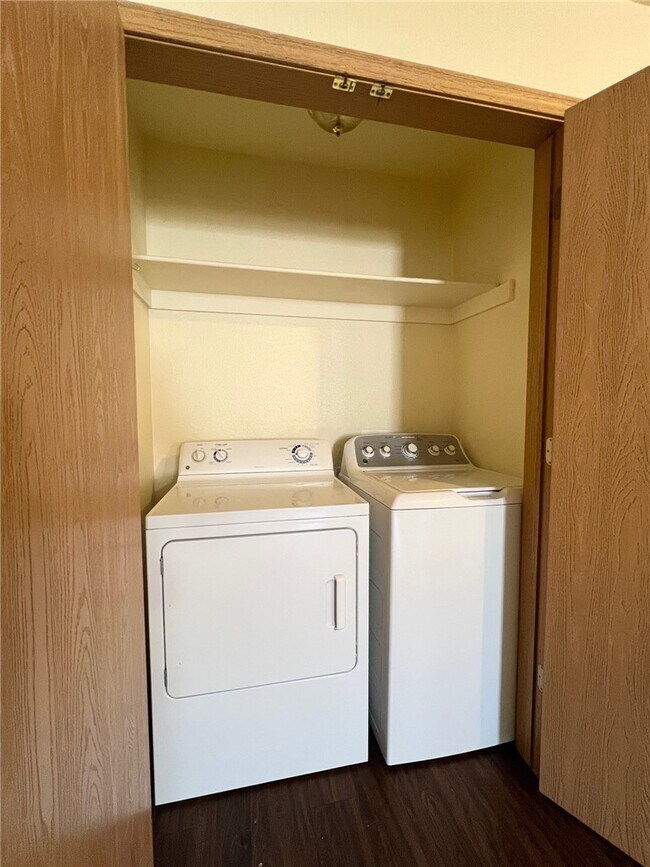 Photo - 526 Sadie Ln