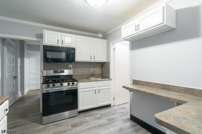 Building Photo - 105 Shepard Ave Unit 3