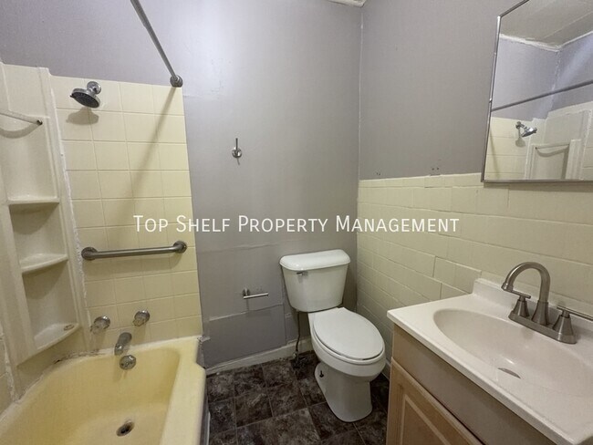Photo - 1036 22nd St Unit 2