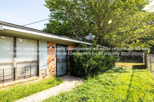 Building Photo - 609 20th St Rental